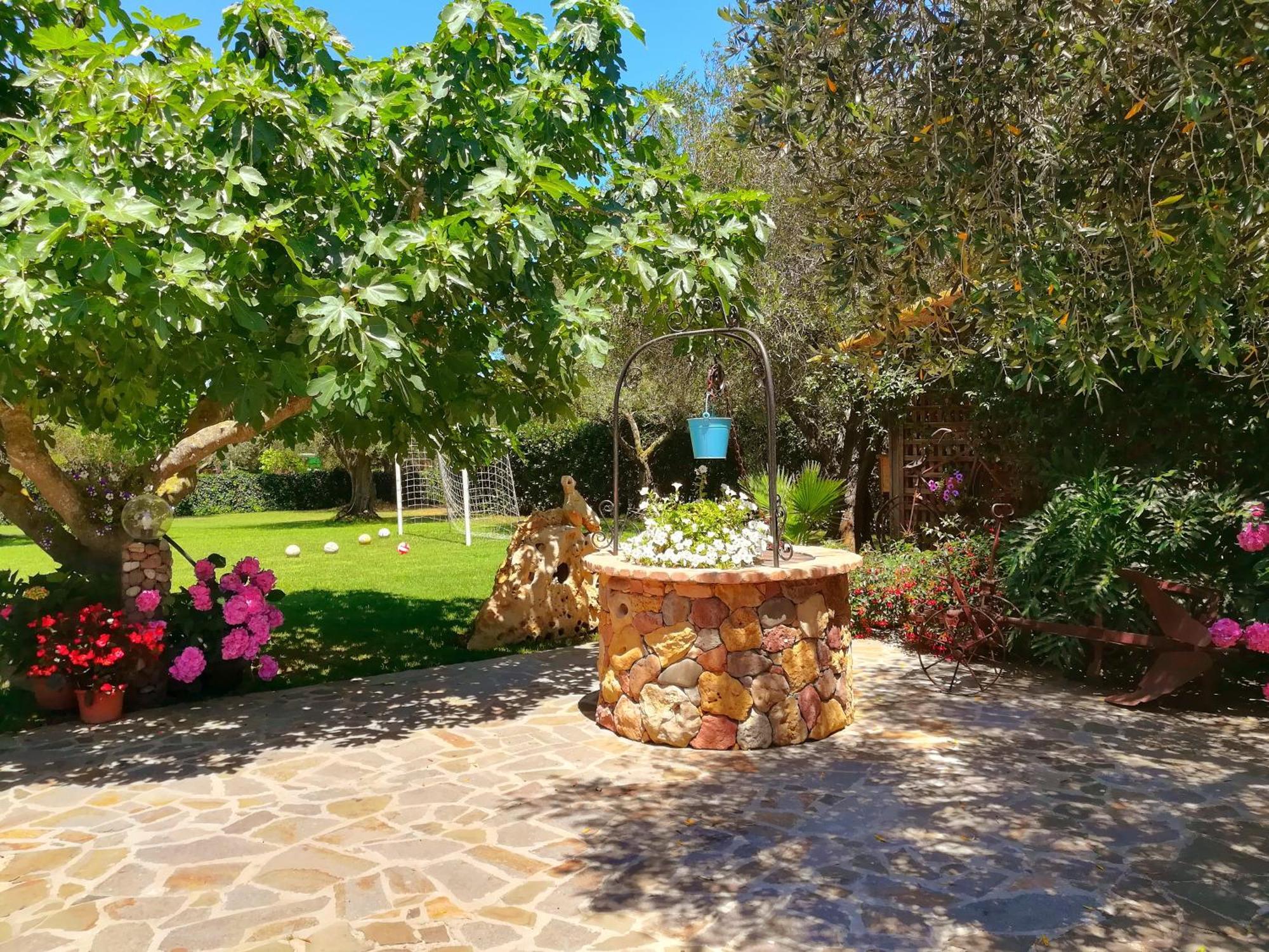Bed & Breakfast Nuraghe Bianco 3*